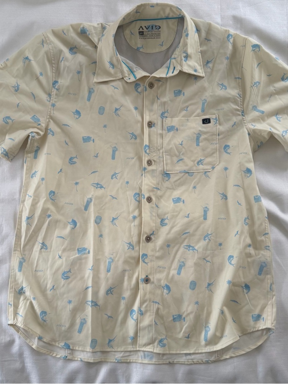 Mens AVID Palapa button down shirt size medium
